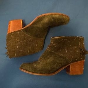TOM’S Leila Black Suede / Dotted Wool Bootie
